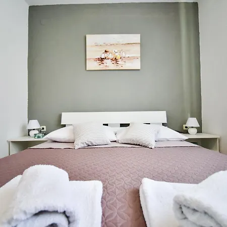 Jure Biograd Na Moru