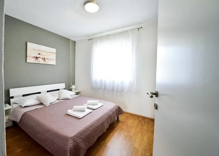 Apartament Jure