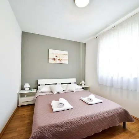 Jure Biograd Na Moru